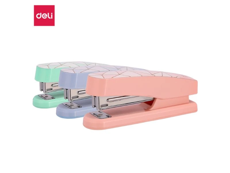Heftalica Deli E0402F – municija 24/6 i 26/6, pastelne MACAROON boje, do 25 listova