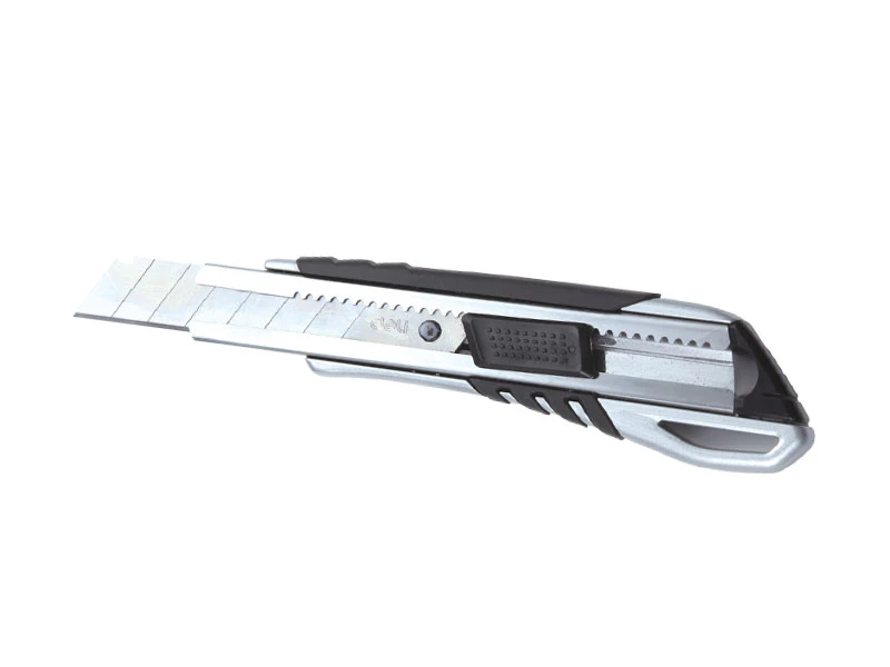 DELI skalpel metalni 18 mm E2057 – SK5 čelik, automatsko zaključavanje 20 kg pritiska, gumirani grip, ergonomski dizajn