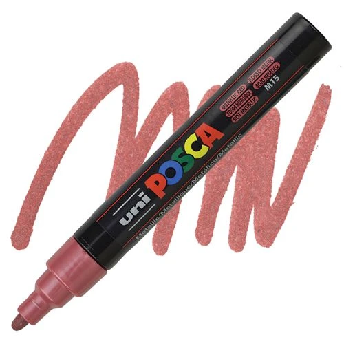 UNI Marker POSCA PC-5M Medium Metalik Red M15 – umetnički marker metalik crvene boje, srednja debljina vrha 1,8–2,5 mm, trajni i vodootporni, za crtanje, dekoraciju i prilagođavanje poroznih površina, idealan za umetnike, hobiste i profesionalce