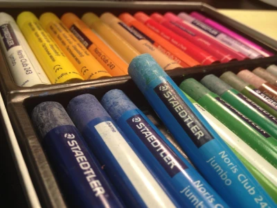 Staedtler set od 24 nijanse uljanih boja.